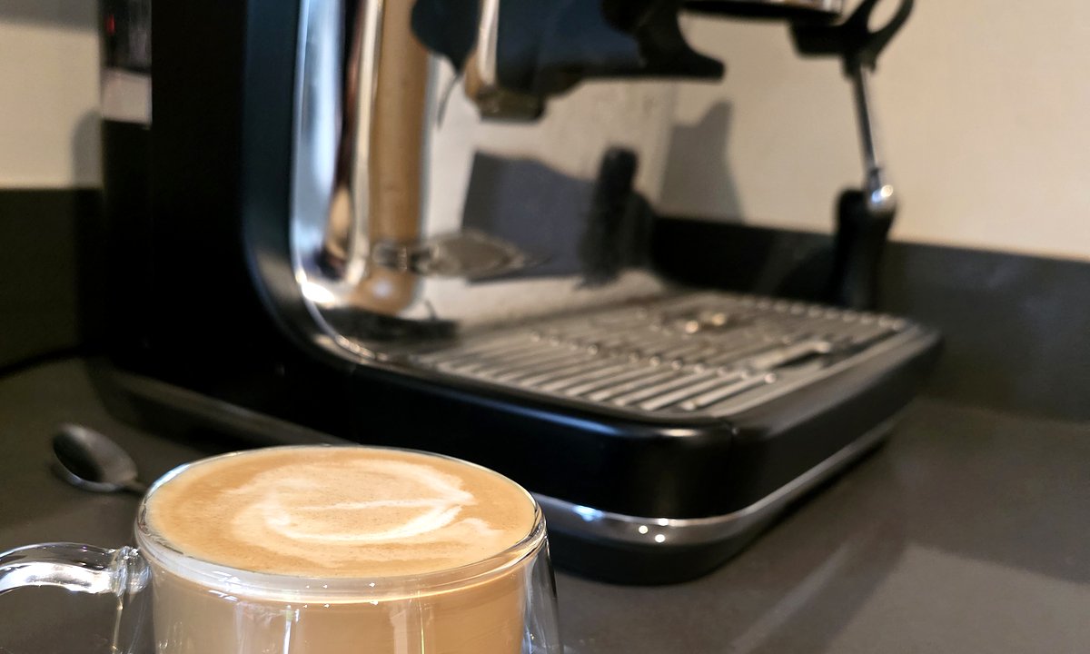 Illustrative espresso scene for the Sage Barista Pro review